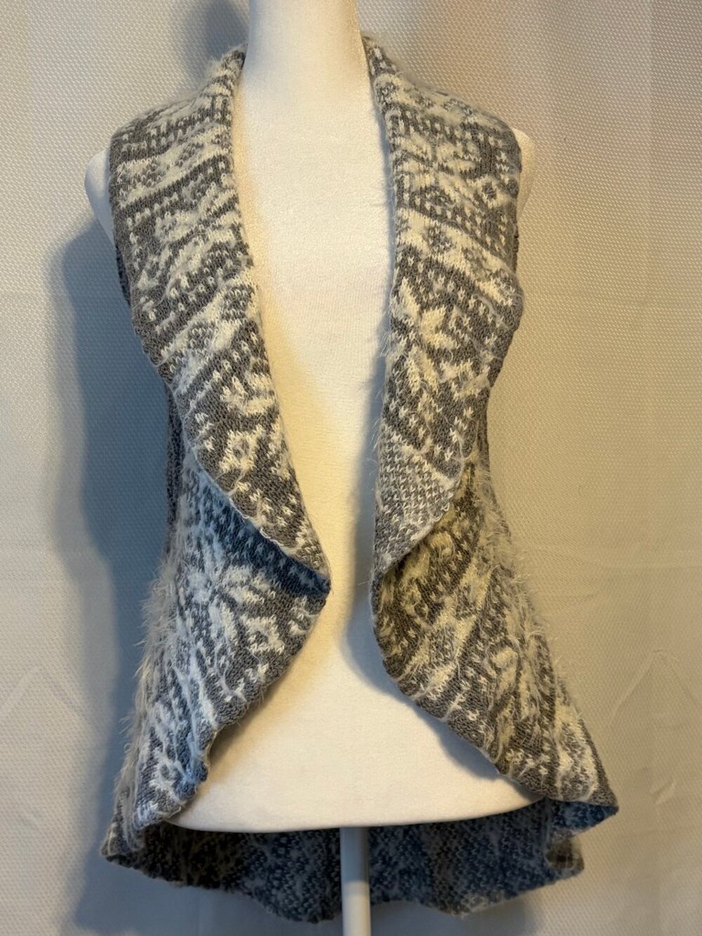 Max Studio Fair Isle Knit Open Front Draped Sweater Vest Snowflake Cotton Grey